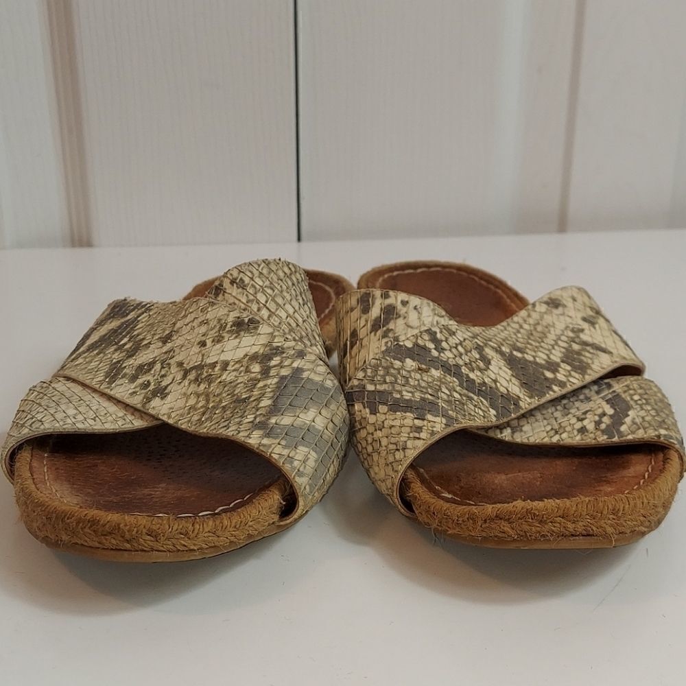 KAANAS Guajira Crossover Python Snakeskin Sandals - Picture 9 of 9